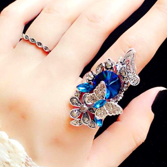 2 PC Rhinestone Decor Butterfly Ring Set - Picture 5 of 5